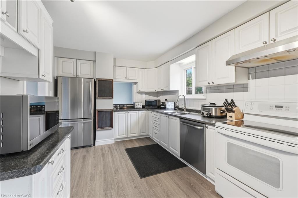 20 Mansfield Street Property Photo 10