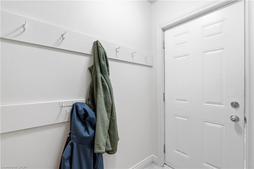163 Grosvenor Avenue S Property Photo 22