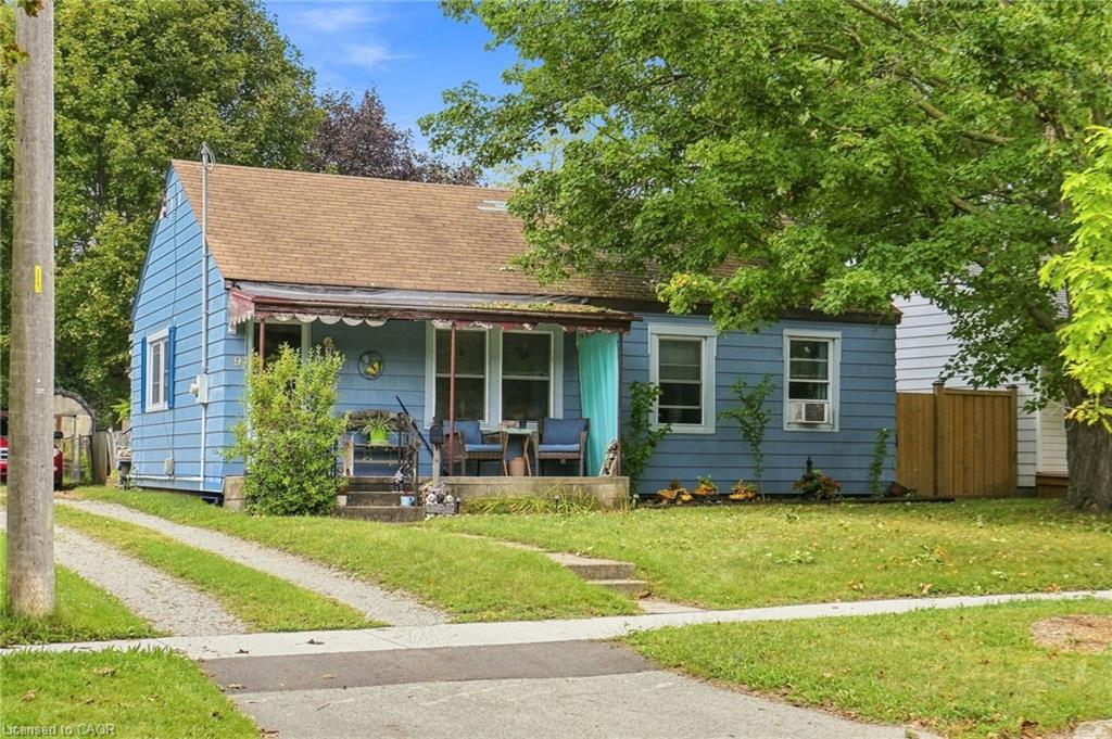 9 Lancaster Avenue Property Photo 2