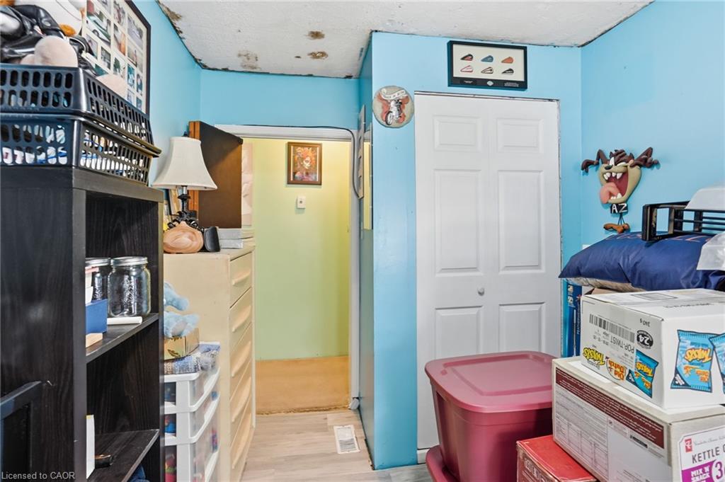 9 Lancaster Avenue Property Photo 14