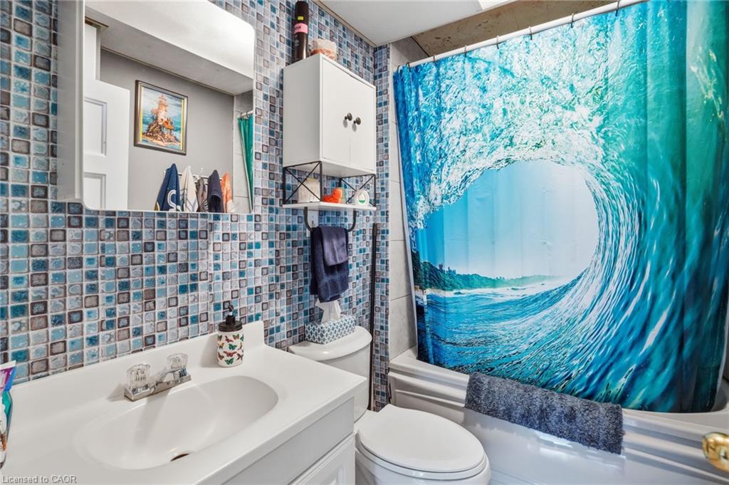 9 Lancaster Avenue Property Photo 15