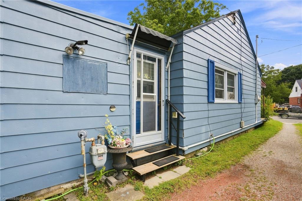 9 Lancaster Avenue Property Photo 24