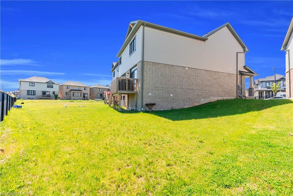 28 Magdalena Street Property Photo 29