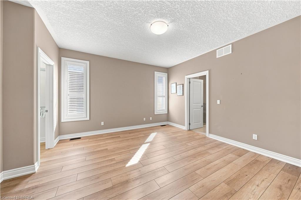 4-30 Cedar Street Property Photo 8