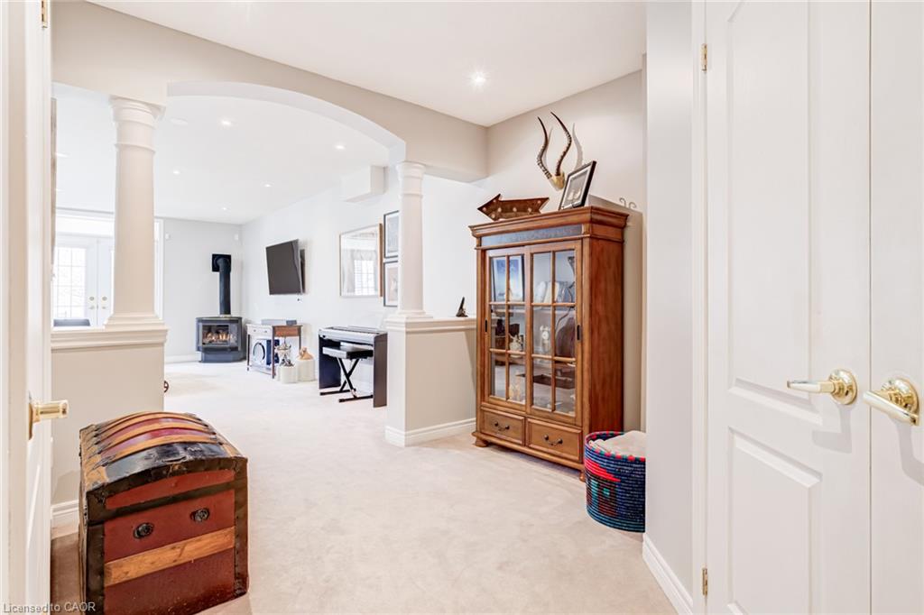 2328 Woodfield Road Property Photo 34