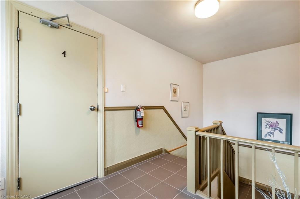 13 Mcmaster Avenue Property Photo 11