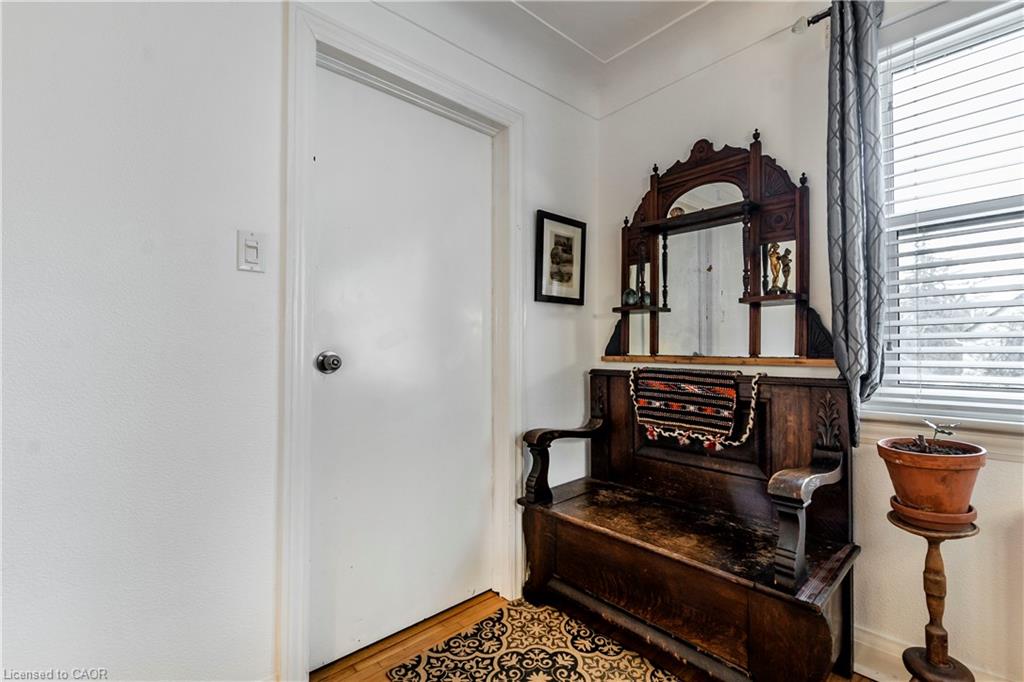13 Mcmaster Avenue Property Photo 12