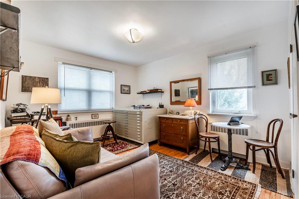 13 Mcmaster Avenue Property Photo 22