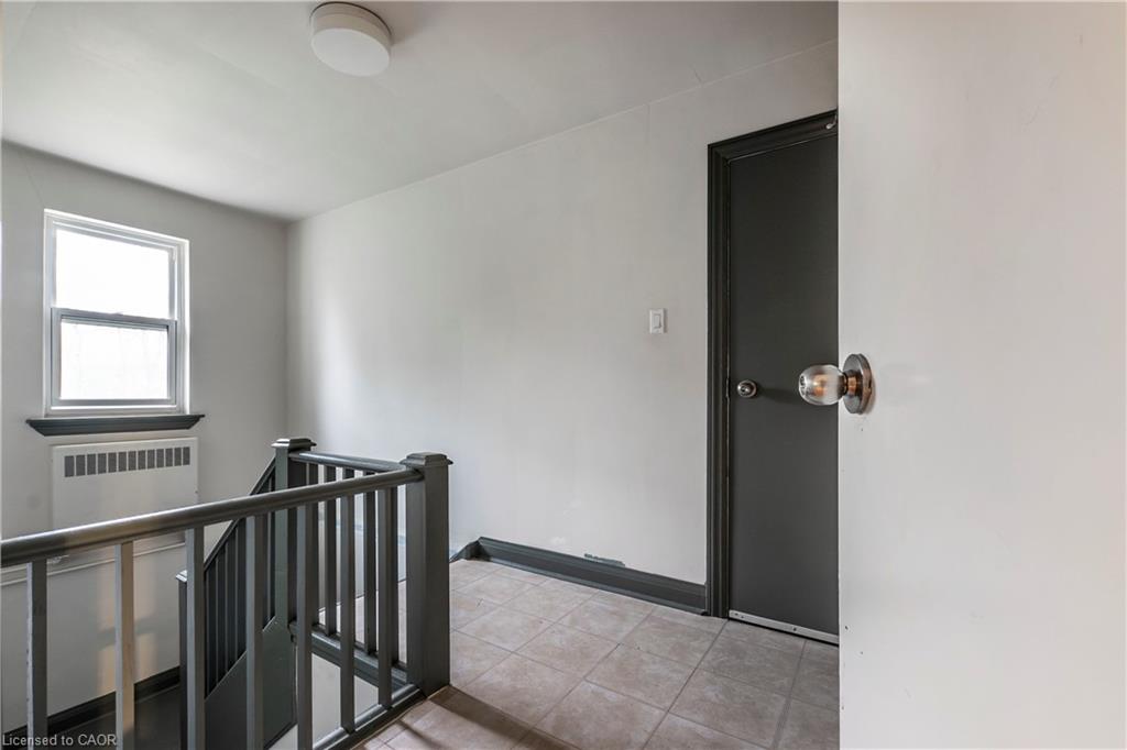 13 Mcmaster Avenue Property Photo 31