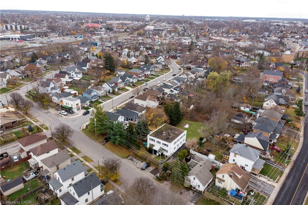 13 Mcmaster Avenue Property Photo 39