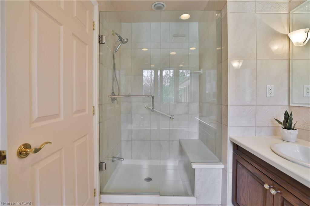 1066 Stockwell Avenue Property Photo 18