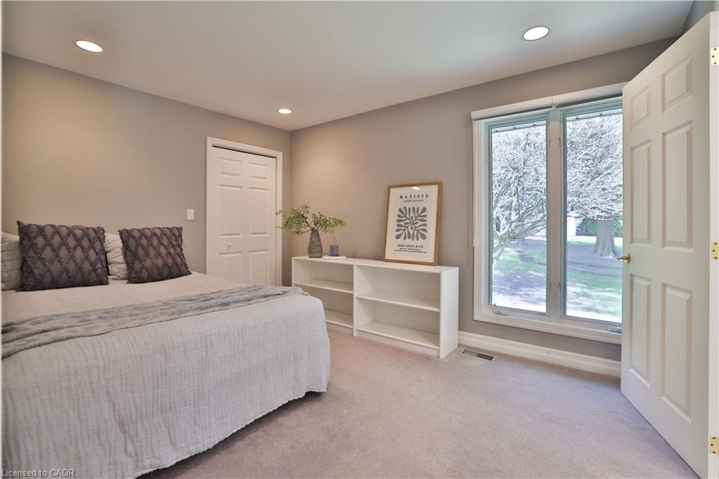 1066 Stockwell Avenue Property Photo 19