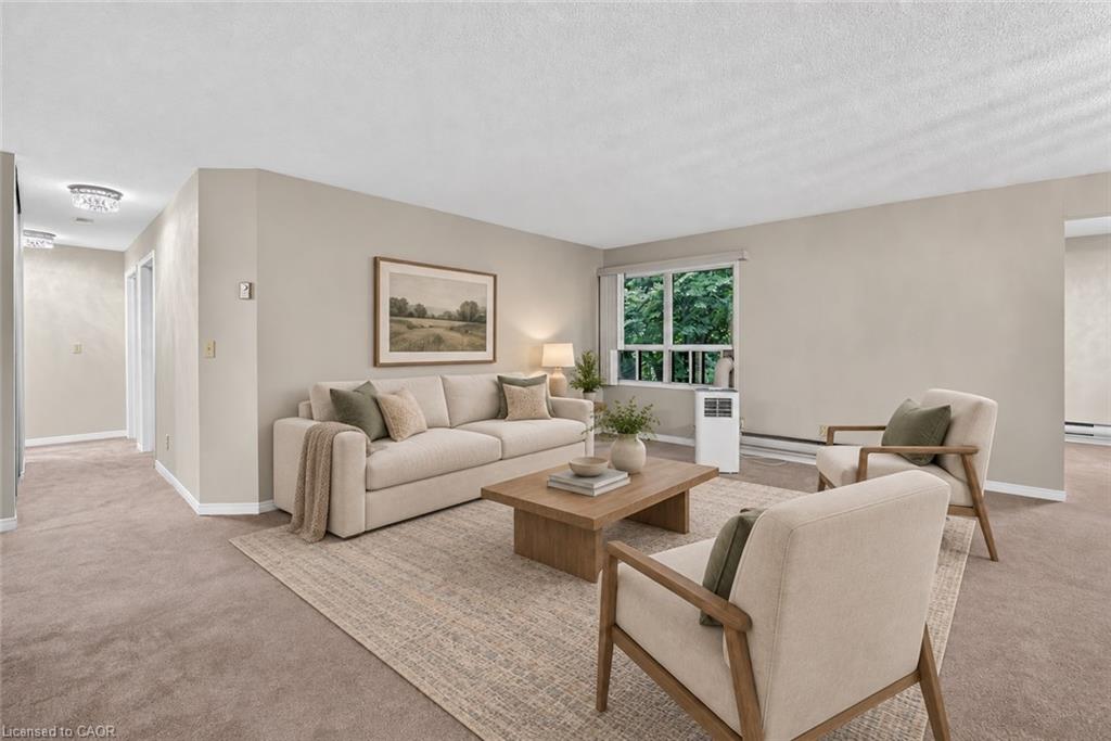 301-5 Niagara Street Property Photo 4