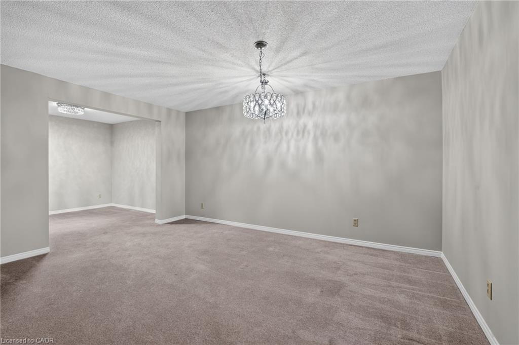 301-5 Niagara Street Property Photo 12
