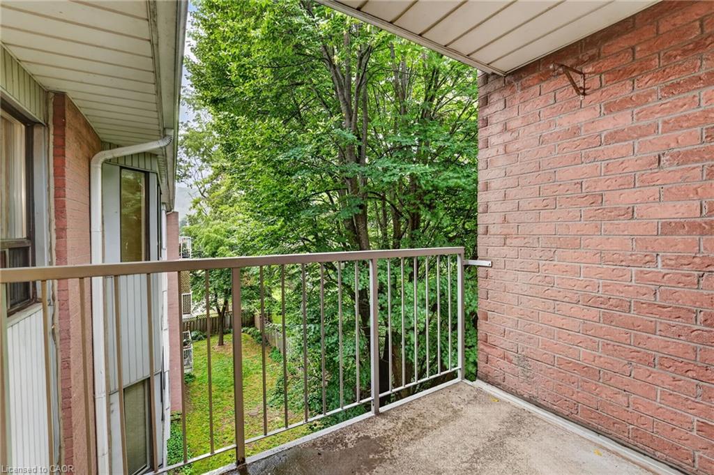 301-5 Niagara Street Property Photo 15