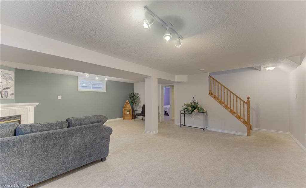 95 York Street E Property Photo 25