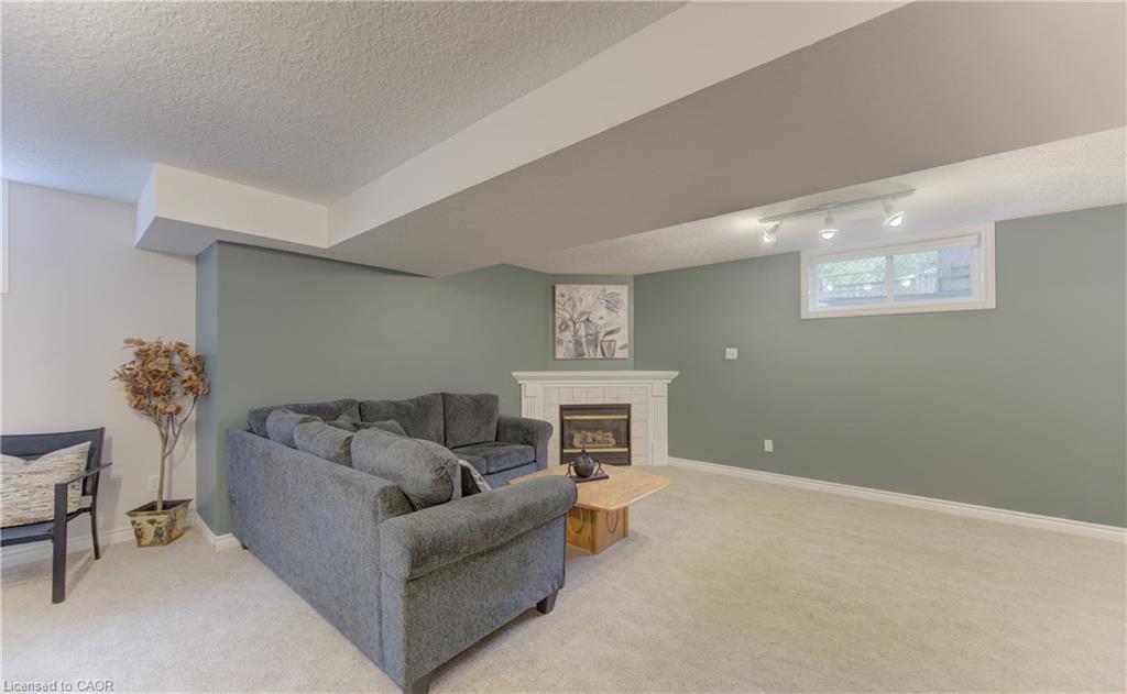 95 York Street E Property Photo 28