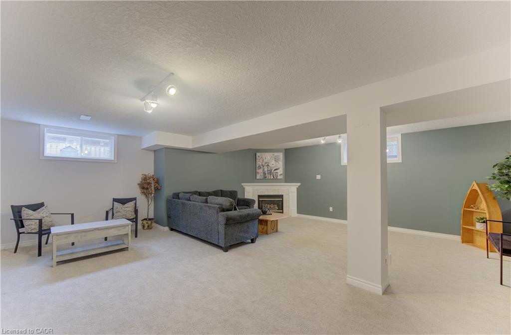 95 York Street E Property Photo 29