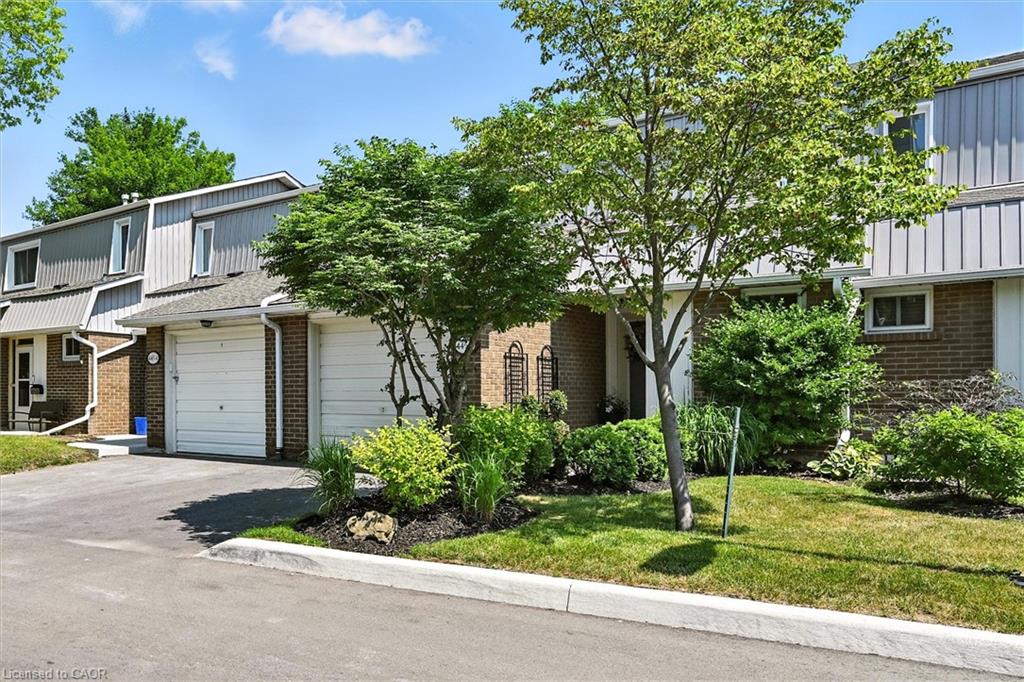3-445 Woodview Road