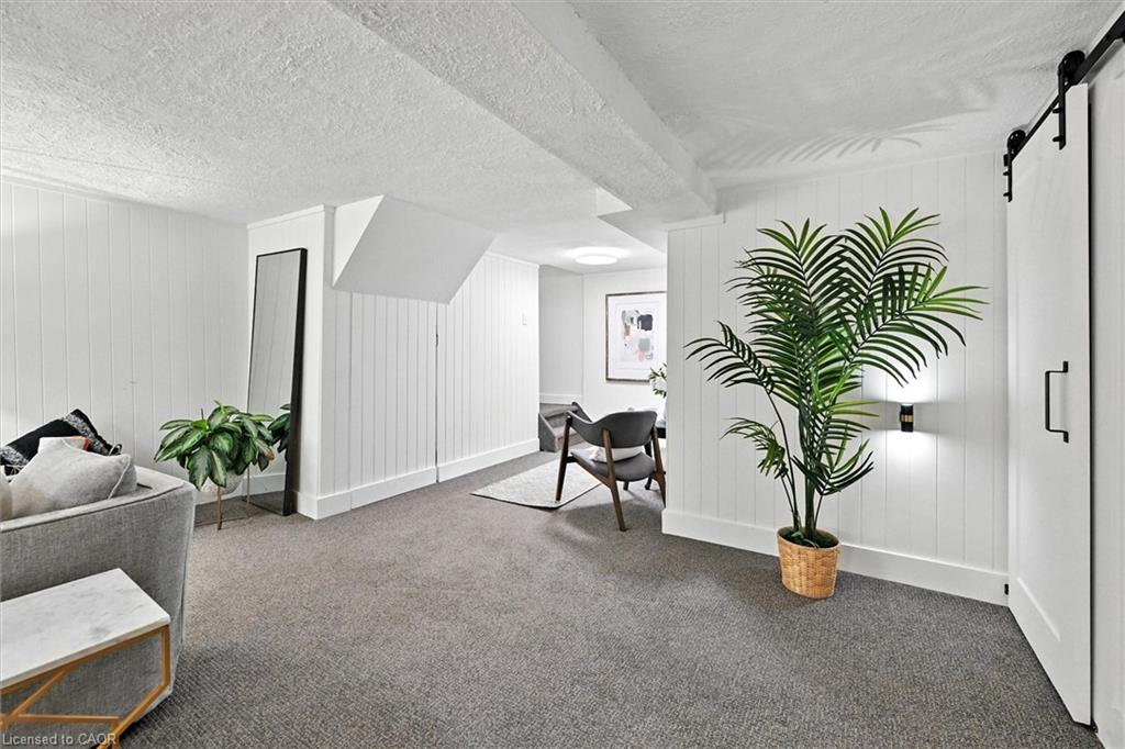 3-445 Woodview Road Property Photo 36