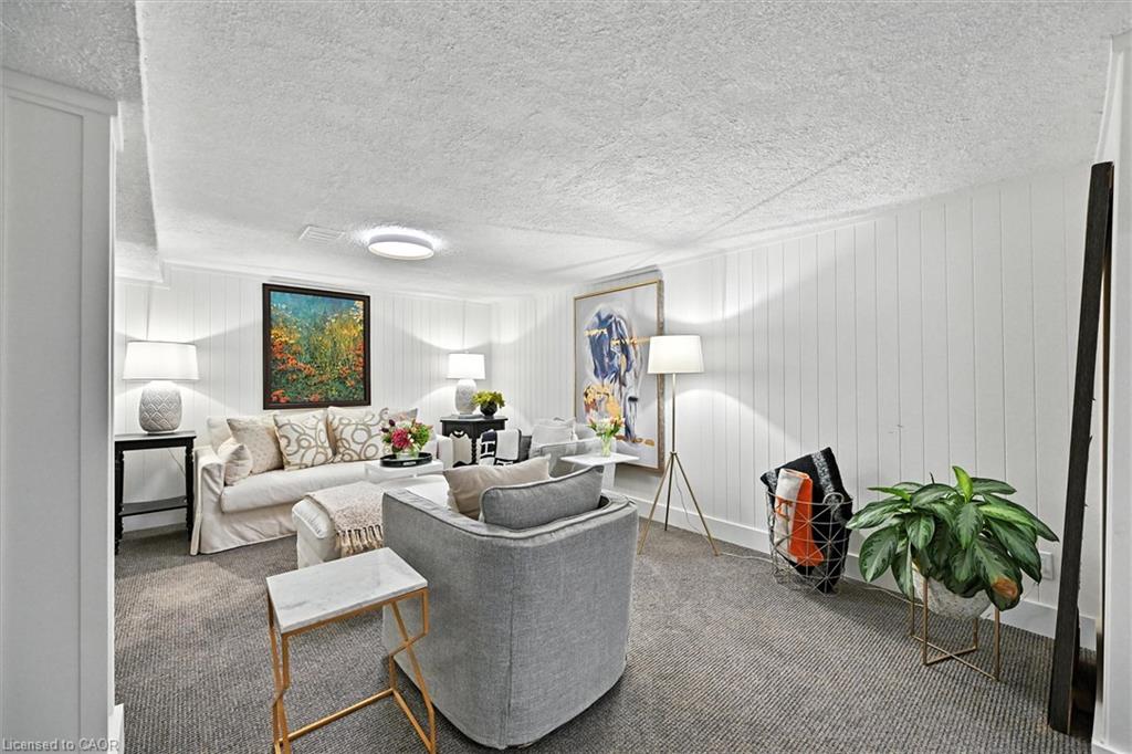 3-445 Woodview Road Property Photo 37