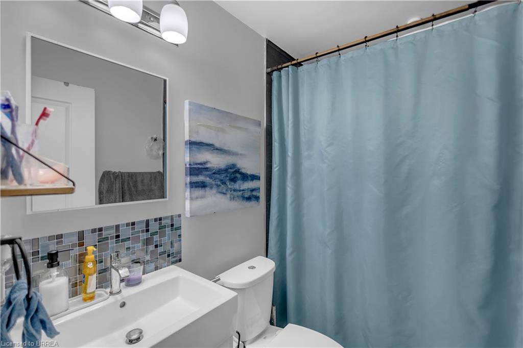 304-7 Erie Avenue Property Photo 10