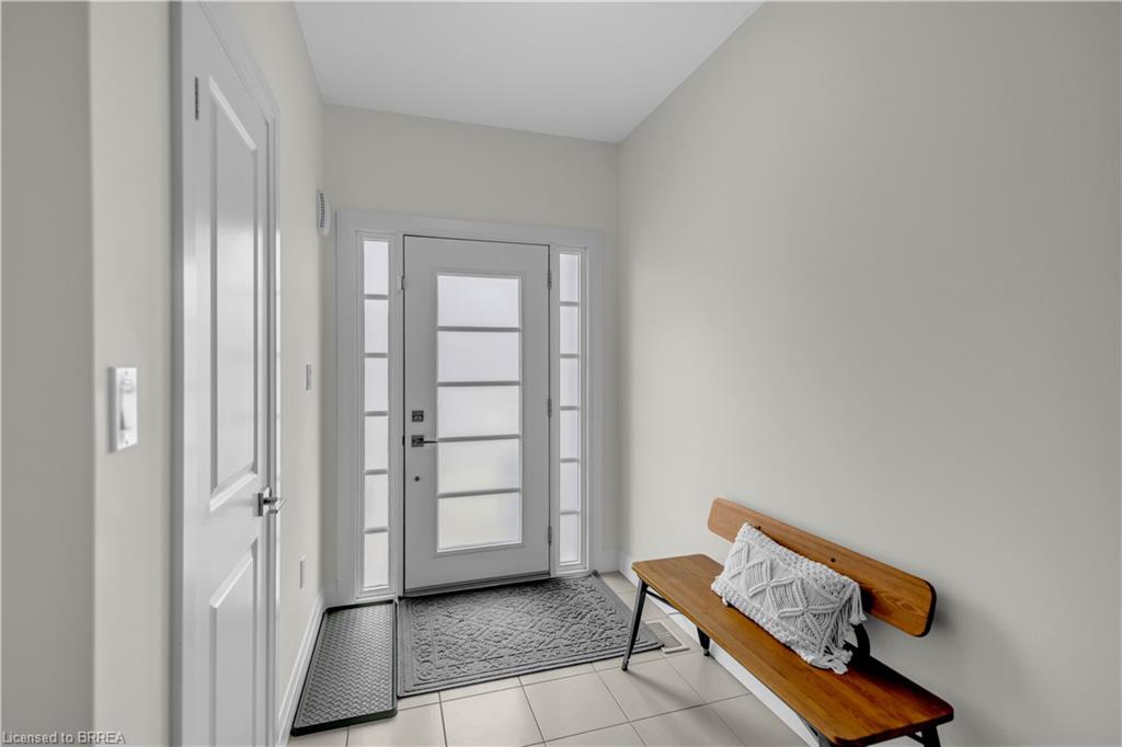 536 Grey Street Property Photo 4