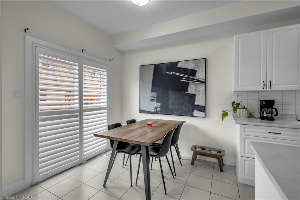 536 Grey Street Property Photo 13