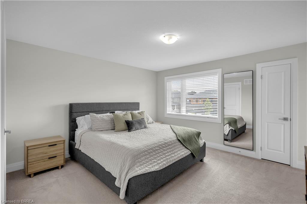 536 Grey Street Property Photo 16