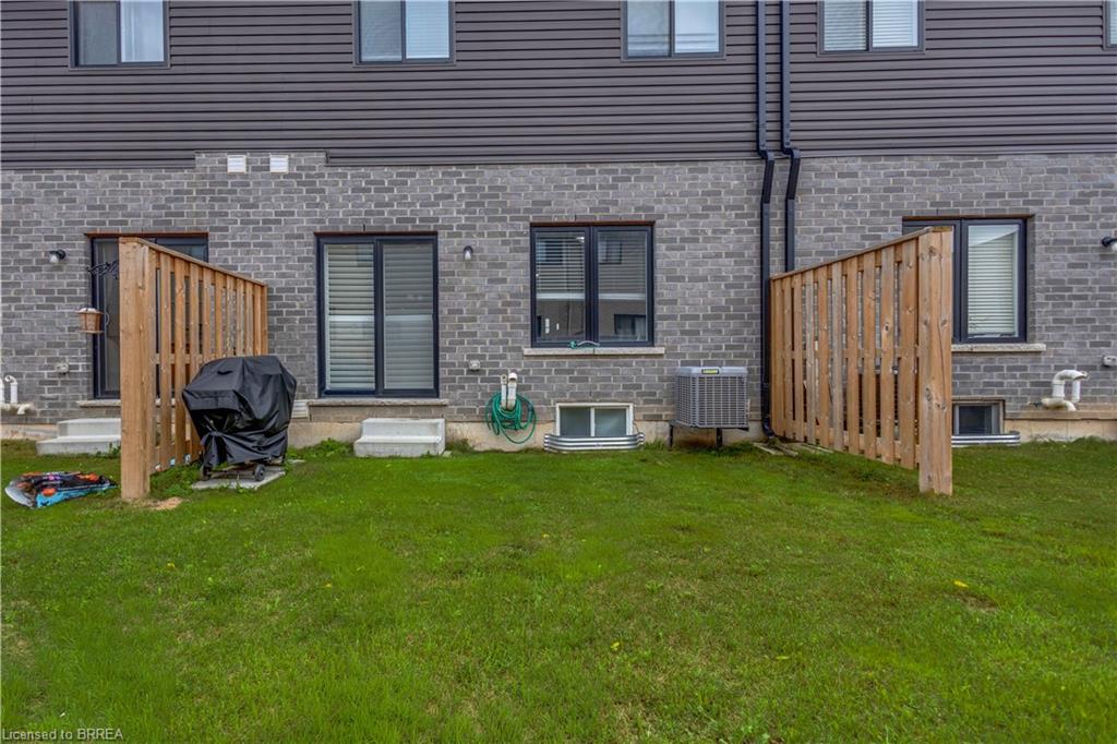 536 Grey Street Property Photo 26