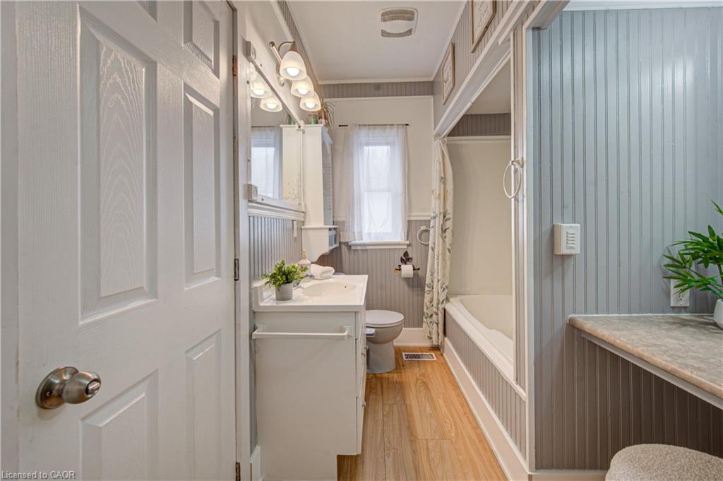 176 Edwin Street Property Photo 11