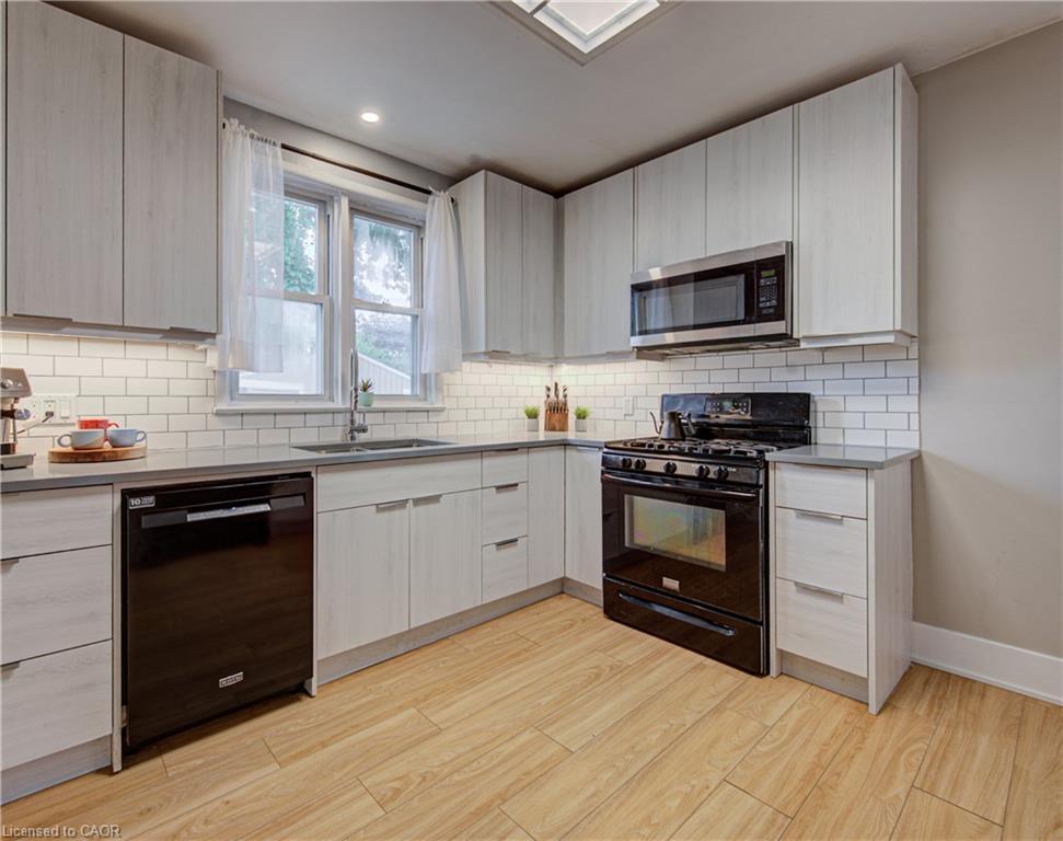176 Edwin Street Property Photo 13
