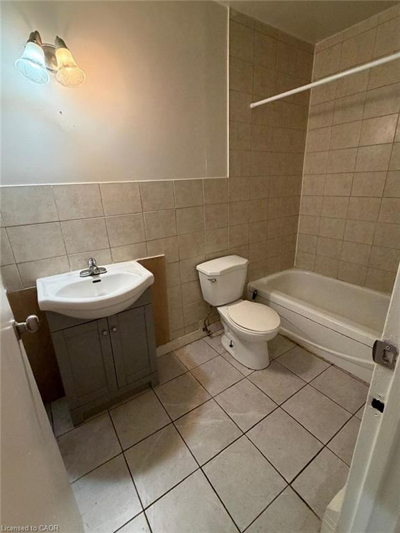 2-399 Mill Street Property Photo 14