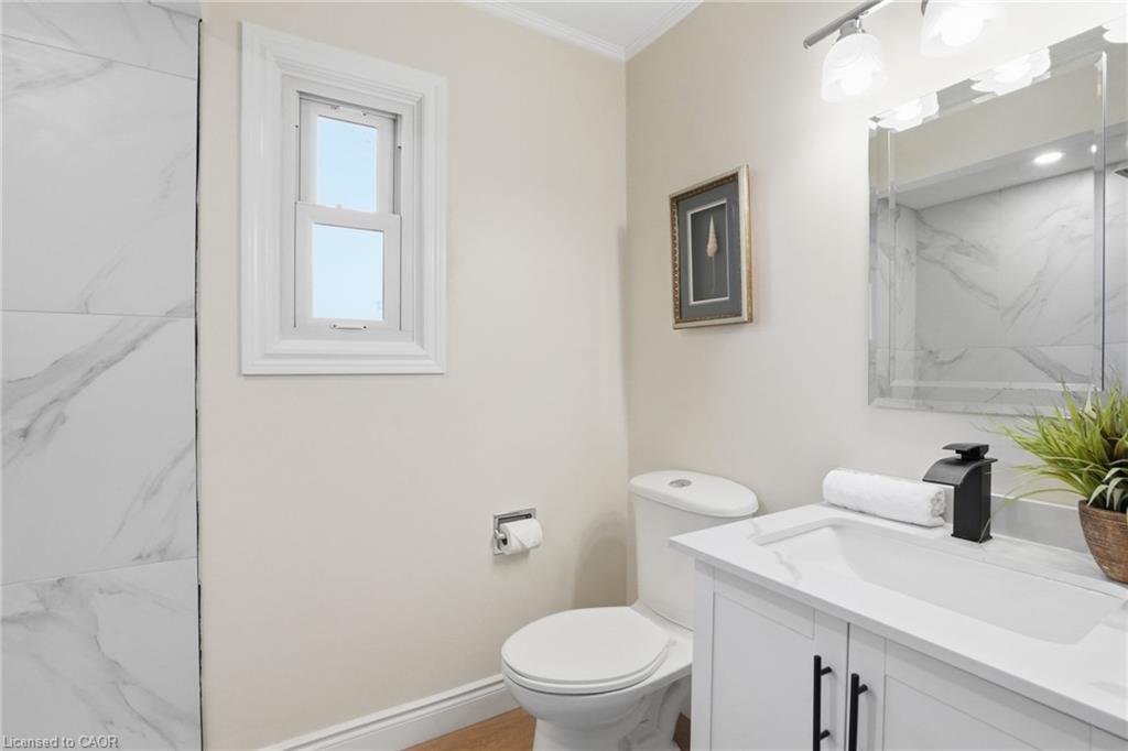 894 Garth Street Property Photo 16