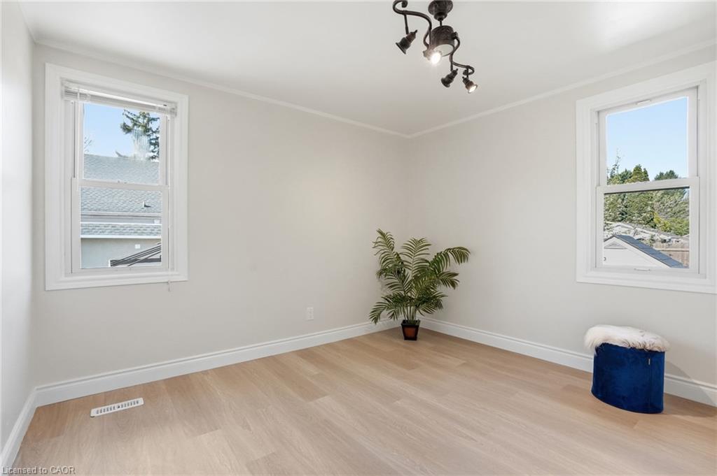 894 Garth Street Property Photo 21
