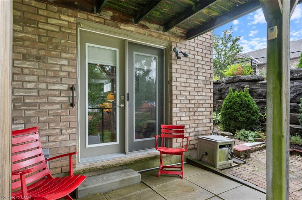 25-10 Cobblestone Drive Property Photo 33