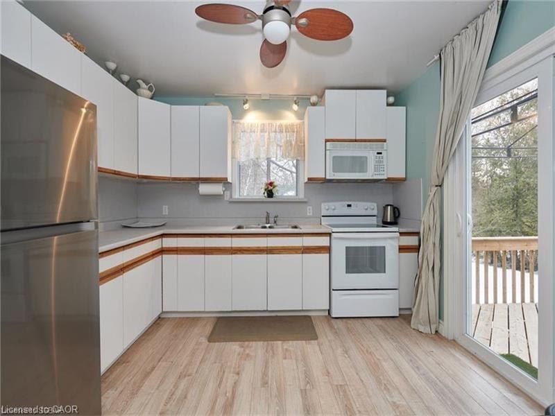 53 Lindale Avenue Property Photo 3