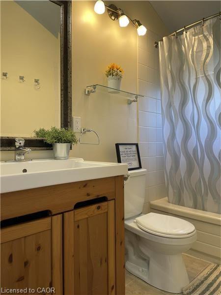 53 Lindale Avenue Property Photo 4