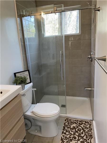 53 Lindale Avenue Property Photo 5