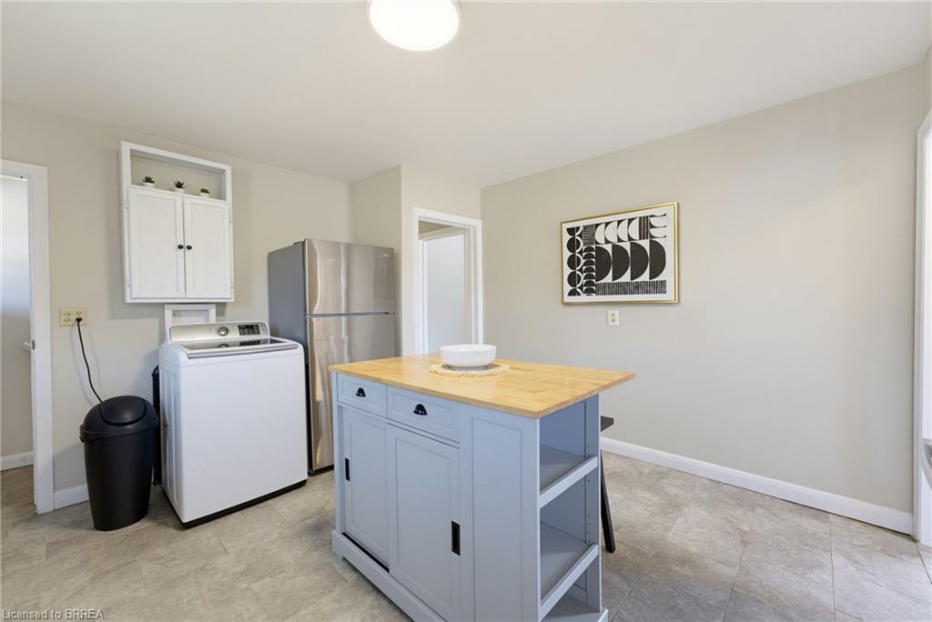 177 North Park Street Property Photo 15