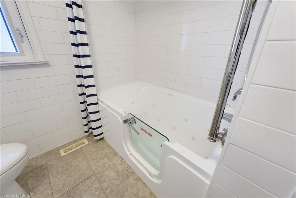 177 North Park Street Property Photo 18
