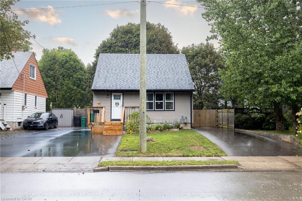 102 Stewart Avenue Property Photo 1