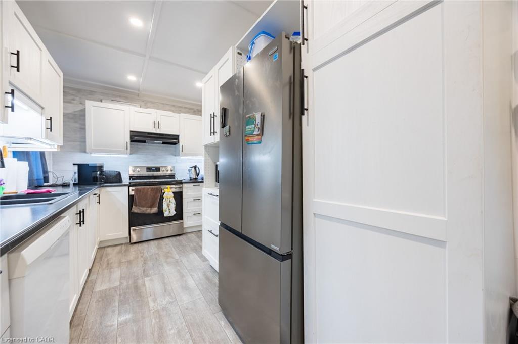 102 Stewart Avenue Property Photo 11
