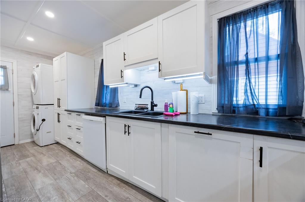 102 Stewart Avenue Property Photo 12