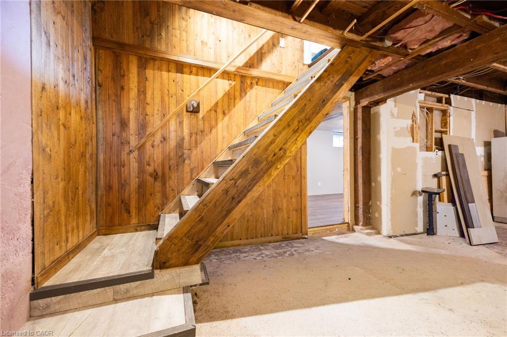 102 Stewart Avenue Property Photo 33