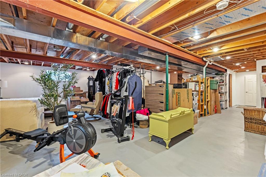 611 Victoria Street Property Photo 35