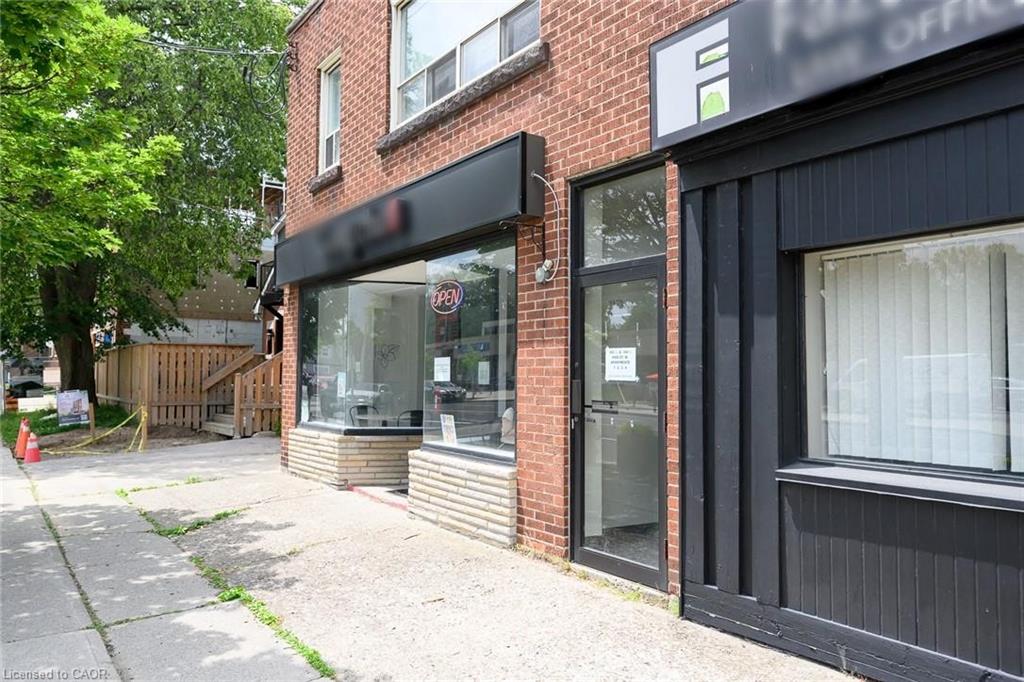 944 King Street W Property Photo 2