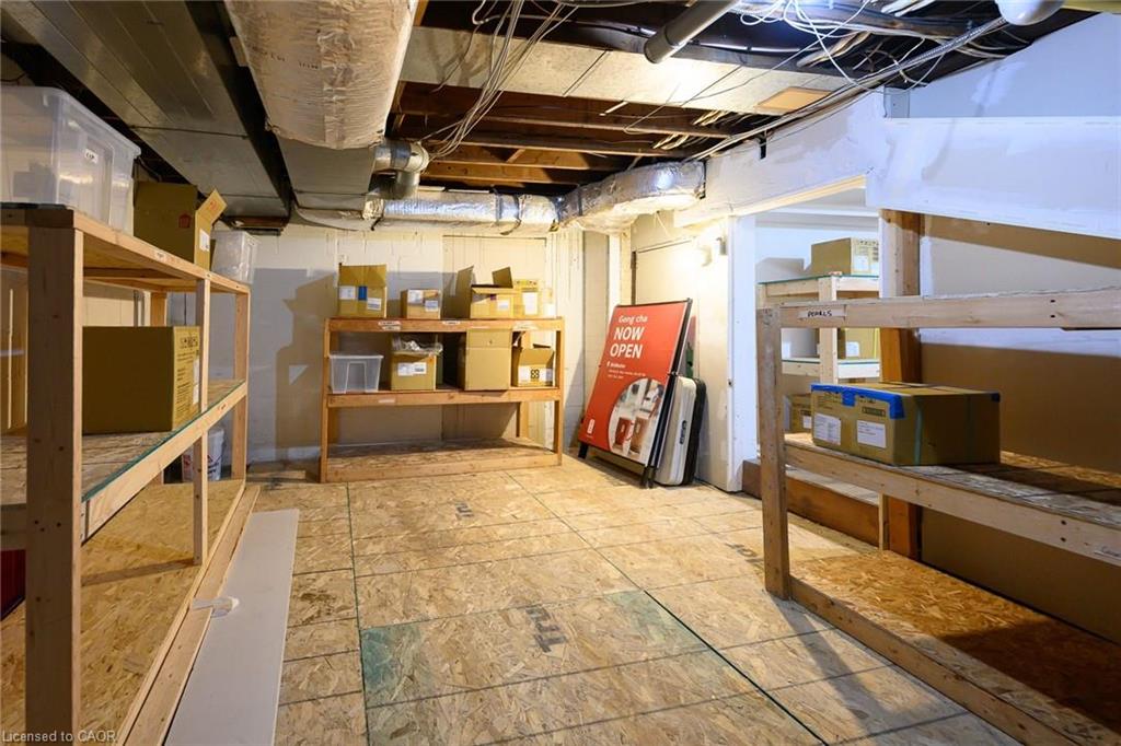944 King Street W Property Photo 17