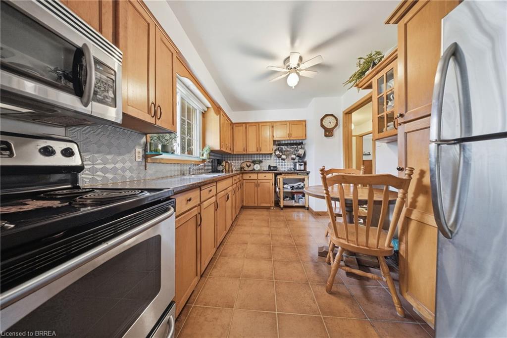 14 Falkland Road Property Photo 13
