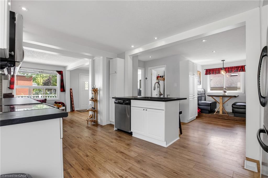 64 Norfolk Avenue Property Photo 19